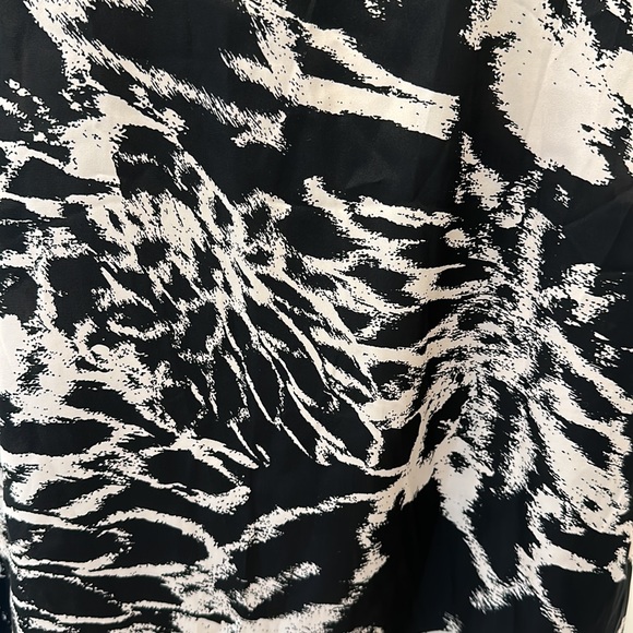 NEW In Wear Sinori Lightweight Dress Size 8 Medium Black & Beige Print $129 BNWT - Picture 4 of 14